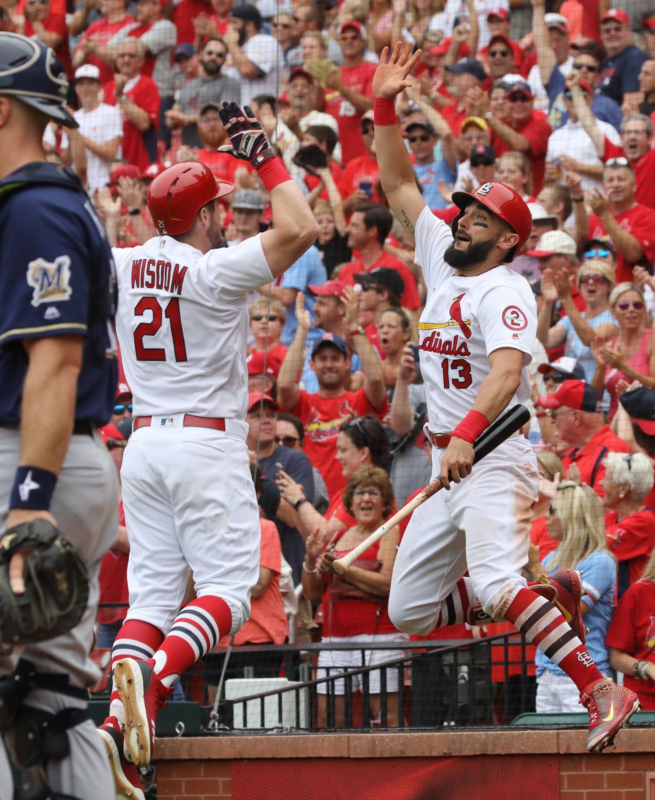 Close doesn't count as Cards lose to Brewers 2-1